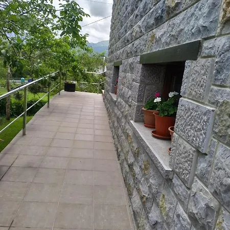 La Casona De Tresninin * Nava